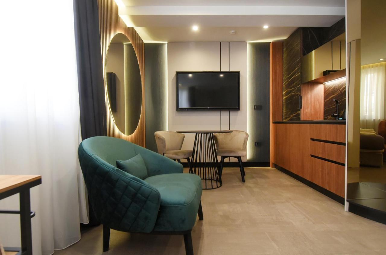 Grandeur Apartments Пула Екстериор снимка