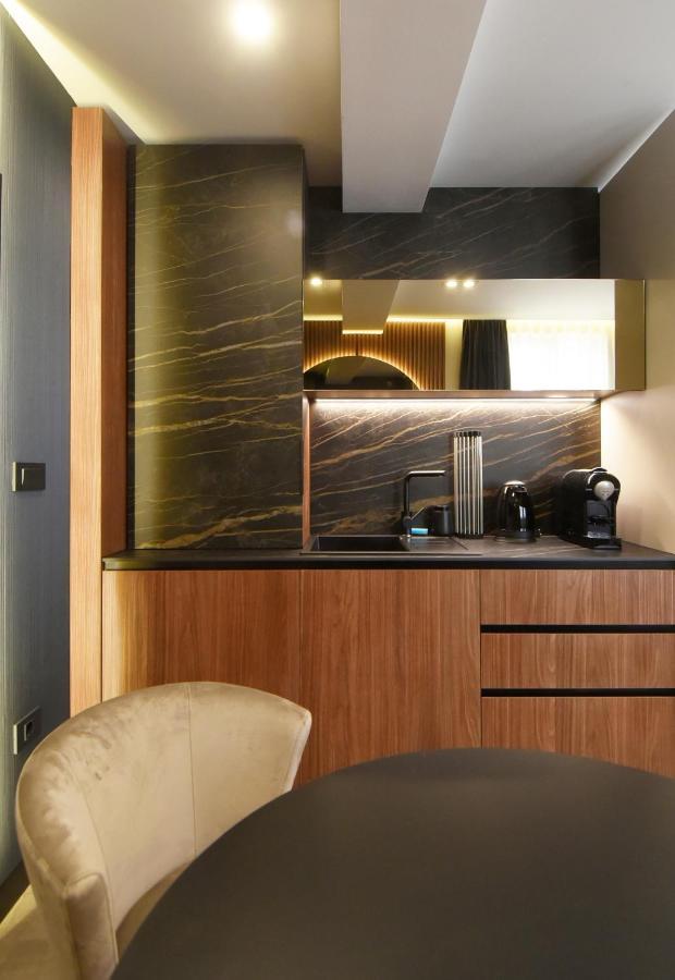Grandeur Apartments Пула Екстериор снимка