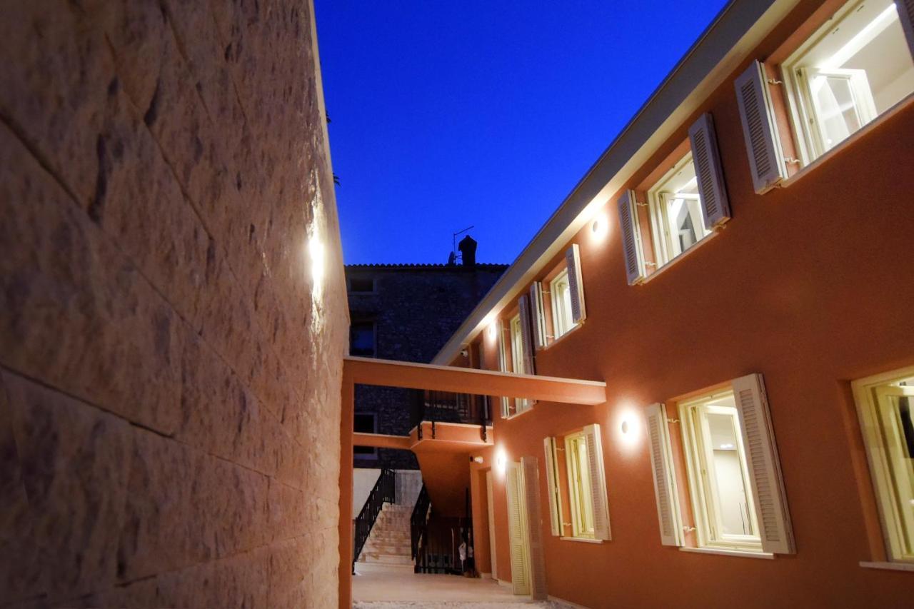 Grandeur Apartments Пула Екстериор снимка