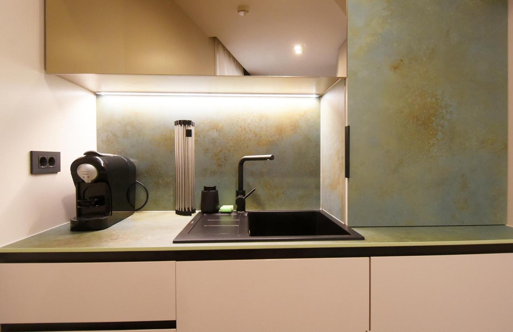 Grandeur Apartments Пула Екстериор снимка