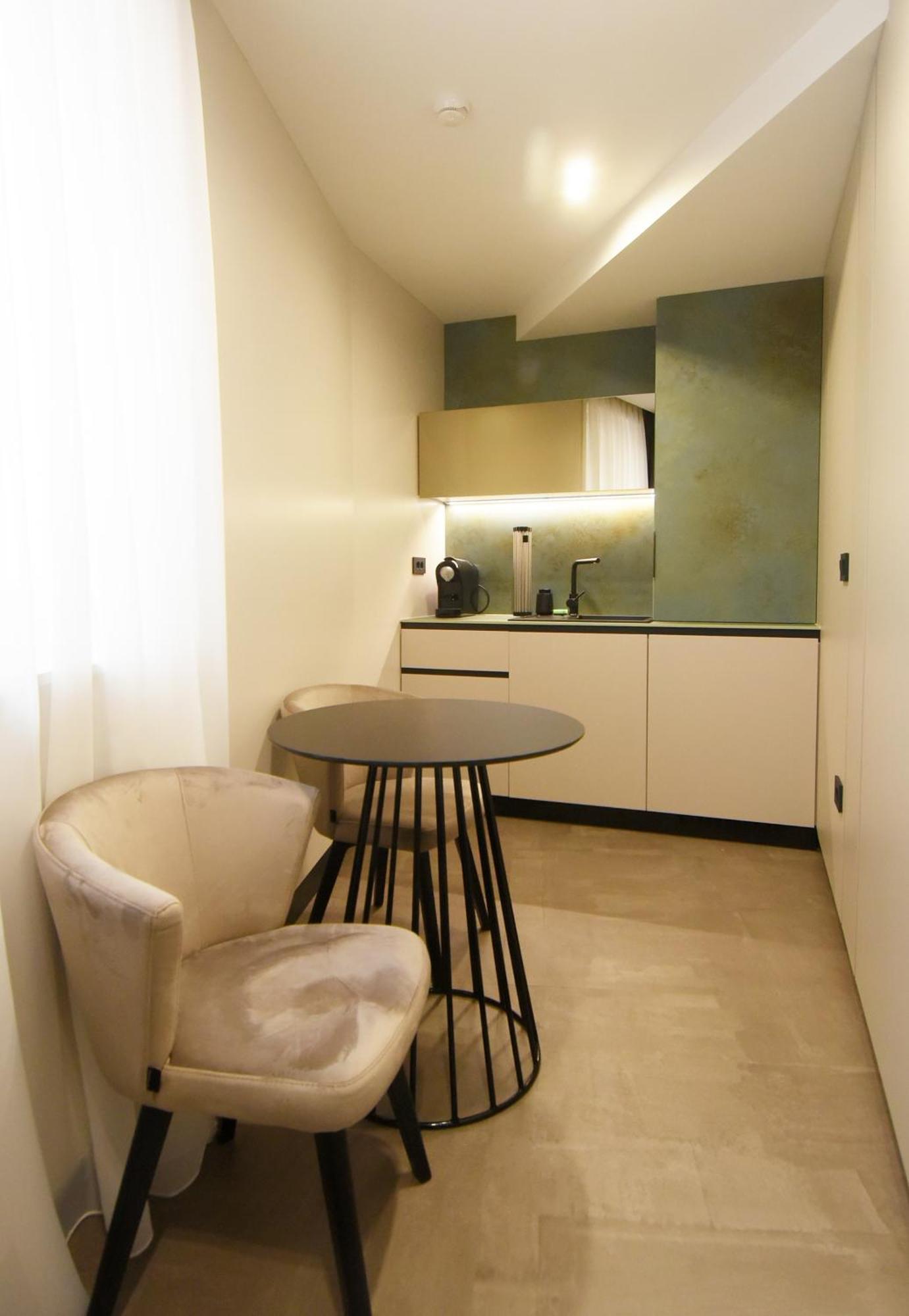 Grandeur Apartments Пула Екстериор снимка